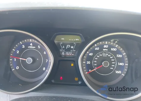 2014 Hyundai Elantra Se z USA, uszkodzony, nr VIN 5NPDH4AE5EH517638